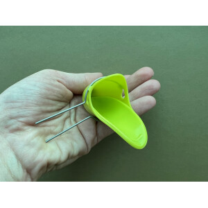 Tad Pole Leaf künstlicher Bromelientrichter hellgrün